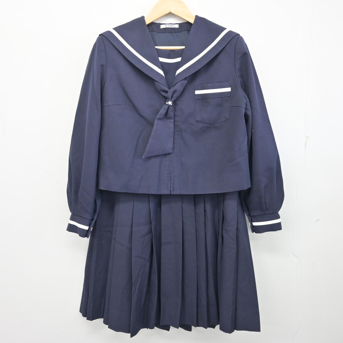 【中古】静岡県 富士根南中学校 女子制服 3点 (セーラー服・スカート) sf096521