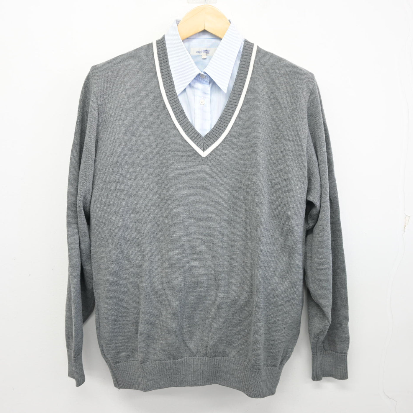 【中古】北海道 札幌山の手高等学校 女子制服 2点 (ニット・シャツ) sf096524