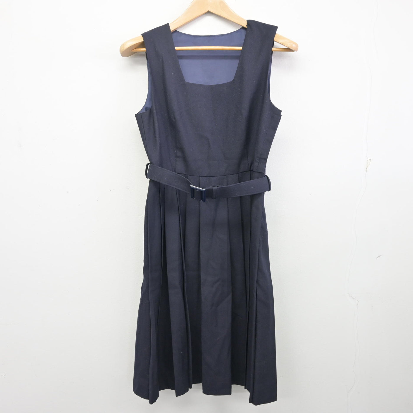 【中古】東京都 石神井南中学校/旧制服 女子制服 2点 (セーラー服・ジャンパースカート) sf096590