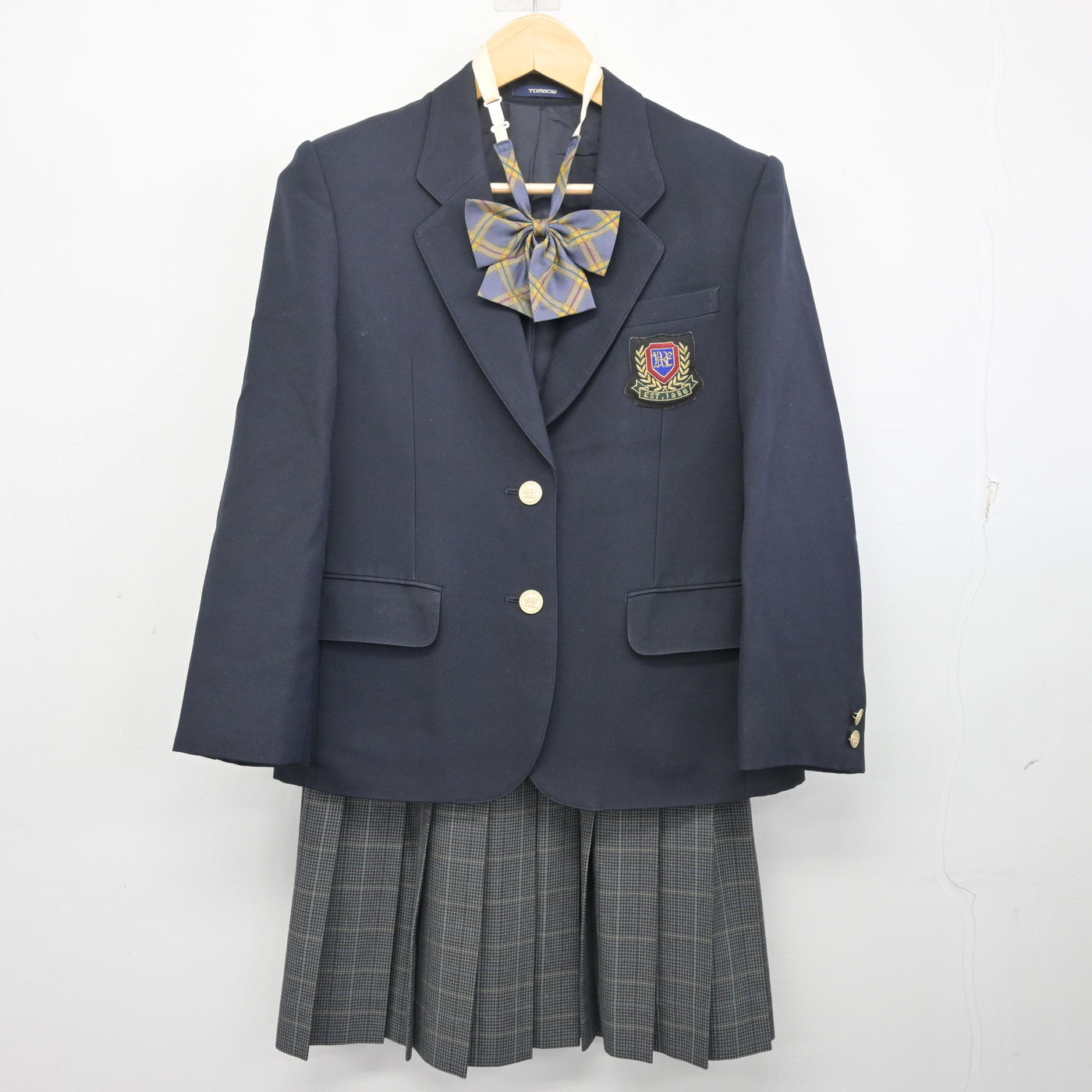 【中古】茨城県 牛久栄進高等学校 女子制服 4点 (ブレザー・スカート) sf096620