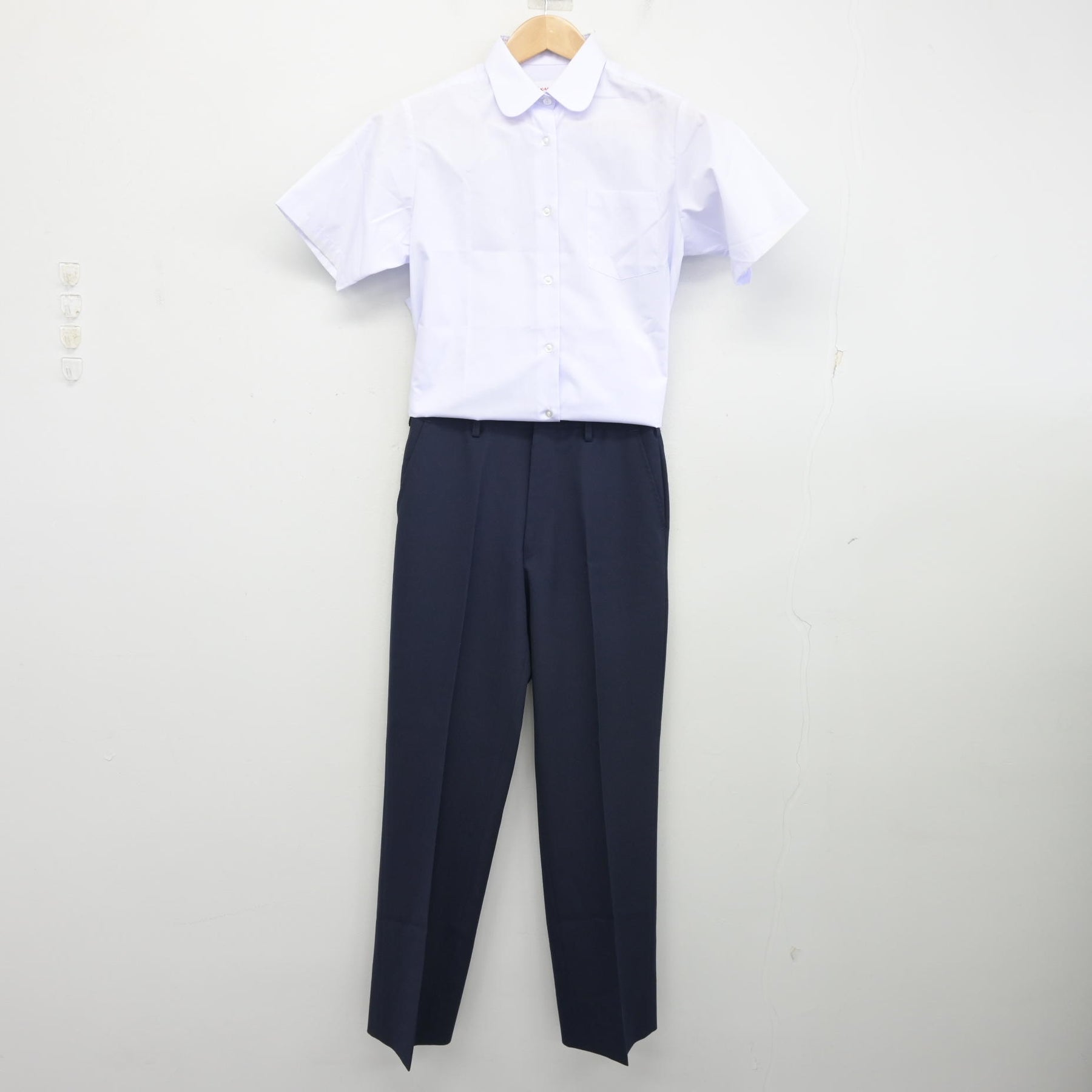 中古】青森県 青森市立南中学校 女子制服 2点 (シャツ・ズボン