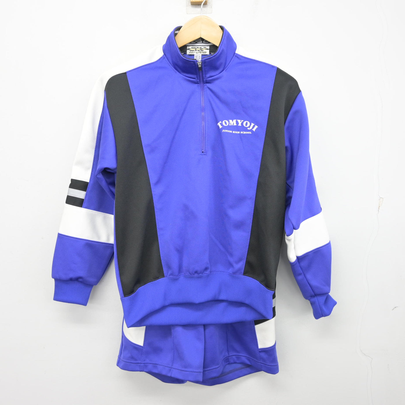 【中古】福井県 灯明寺中学校 女子制服 2点 (ジャージ 上・体操服 下) sf096705