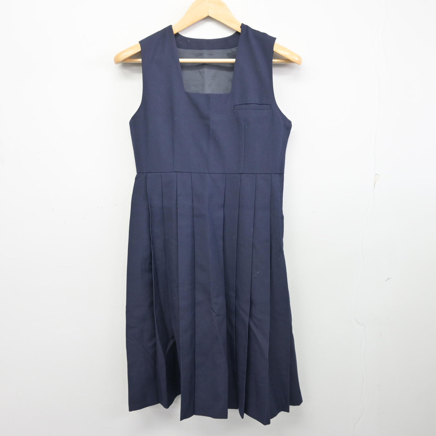 【中古】福岡県 福岡教育大学附属福岡小学校 女子制服 3点 (セーラー服・ジャンパースカート) sf096825