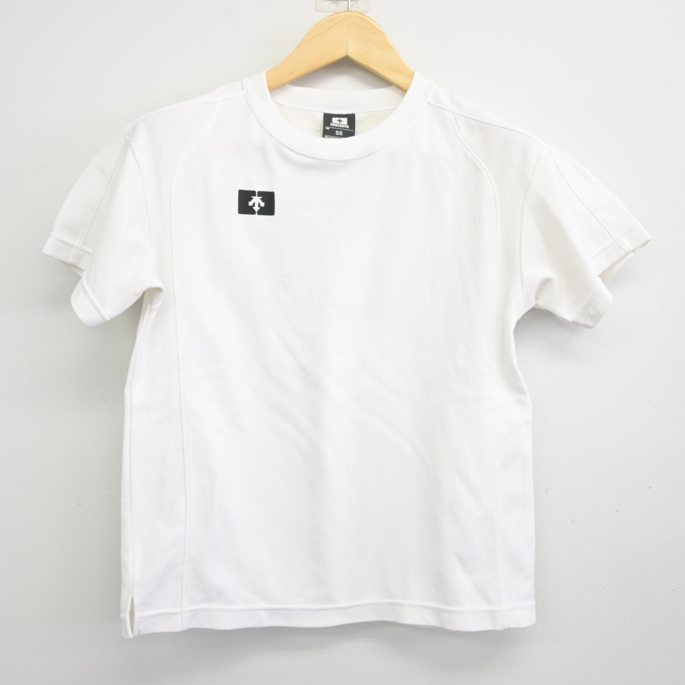 【中古】東京都 十文字中学・高等学校 女子制服 2点 (体操服 上) sf096855