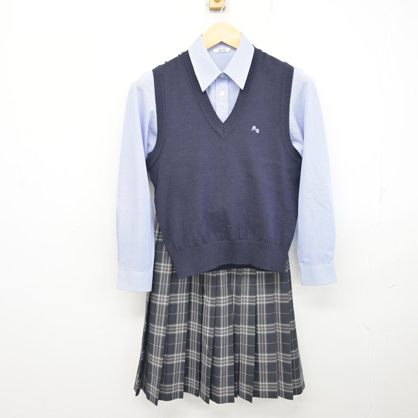 【中古】東京都 武蔵村山市立小中一貫校村山学園 女子制服 4点 (ブレザー・ニットベスト・シャツ・スカート) sf096880