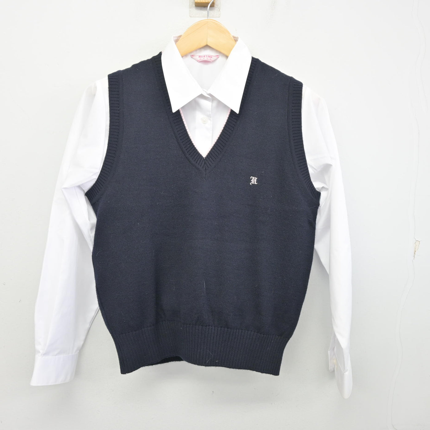 【中古】埼玉県 東野高等学校 女子制服 2点 (ニットベスト・シャツ) sf096910