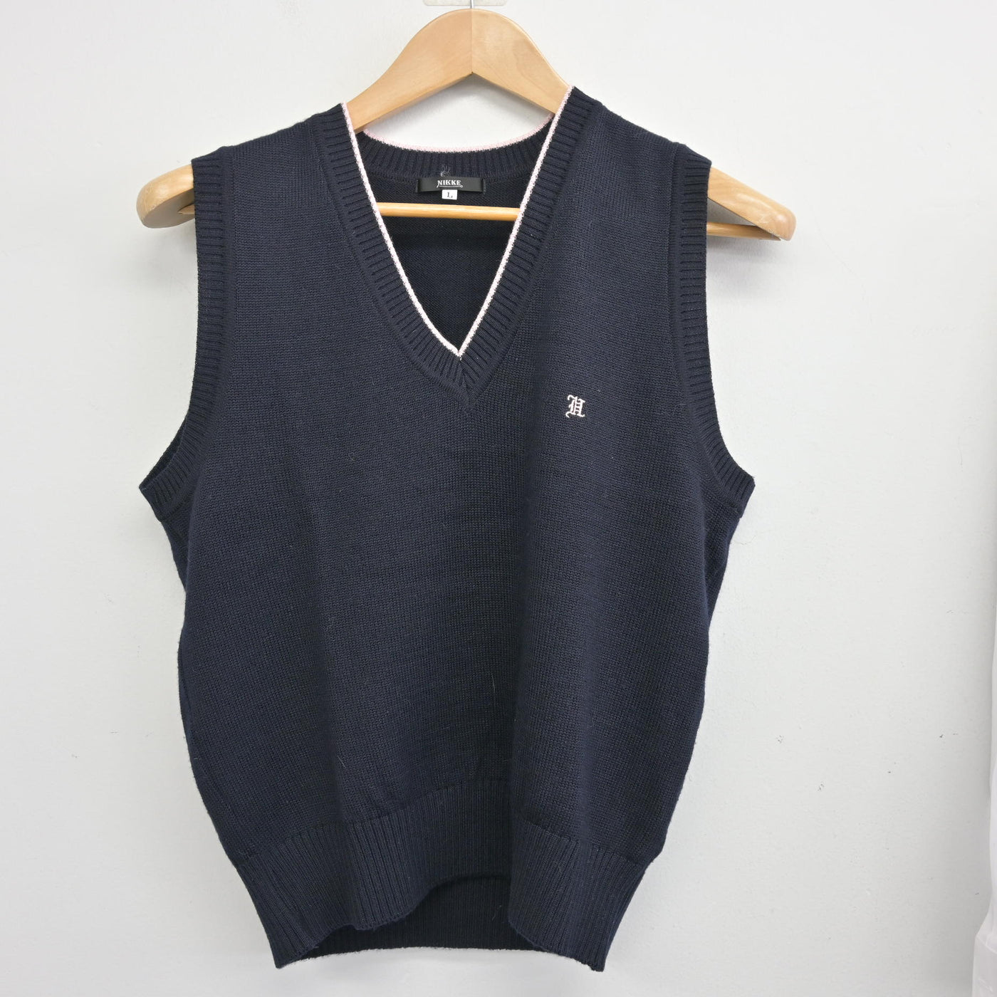 【中古】埼玉県 東野高等学校 女子制服 2点 (ニットベスト・シャツ) sf096910