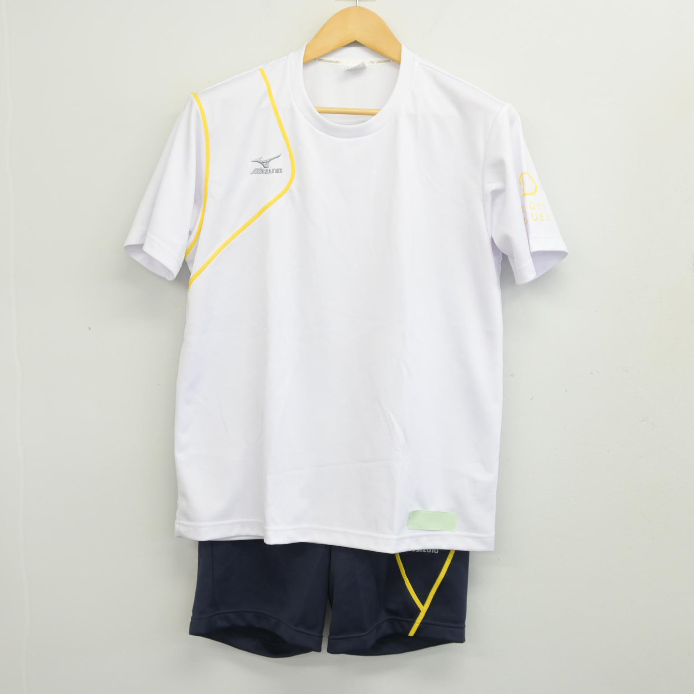 中古】東京都 大智学園高等学校 男子制服 2点 (体操服 上・体操服 下