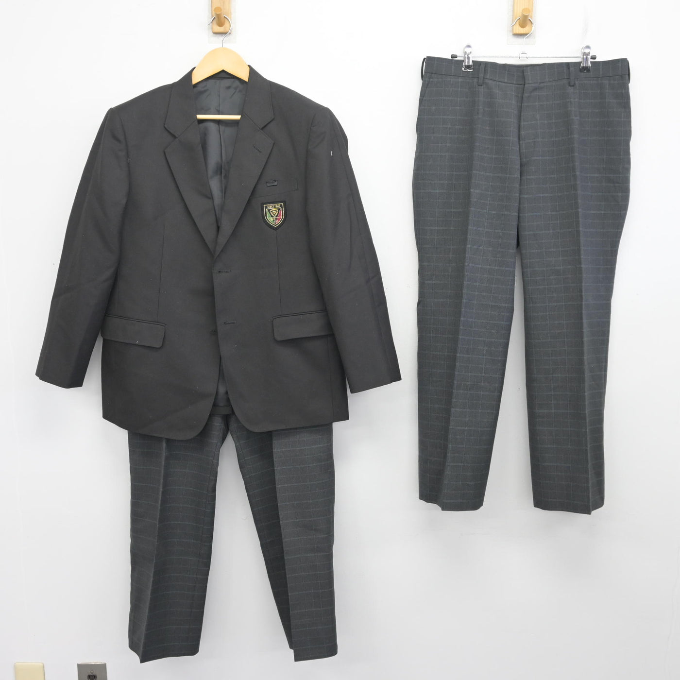 中古】大阪府 志紀中学校 男子制服 3点 (ブレザー・ズボン・ズボン