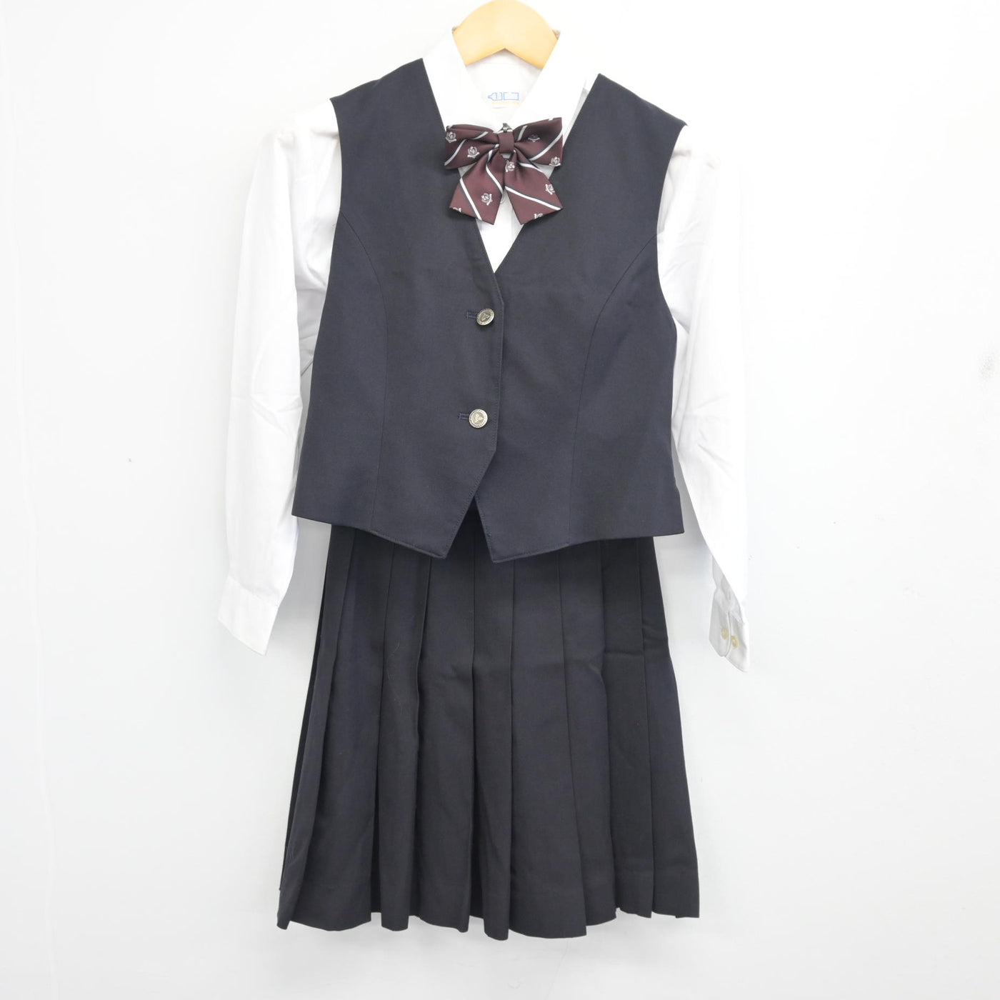 【中古】北海道 帯広大谷高等学校 女子制服 5点 (ブレザー・ベスト・シャツ・スカート) sf097563