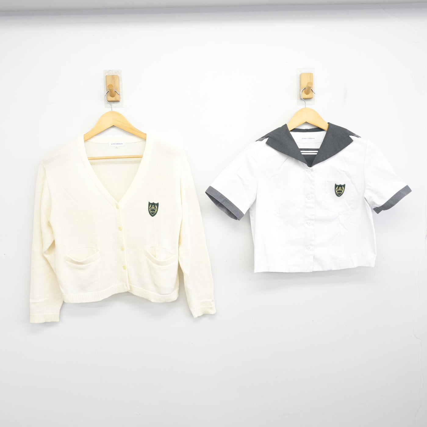 【中古】岡山県 山陽学園高等学校 女子制服 2点 (ニット・セーラー服) sf097578
