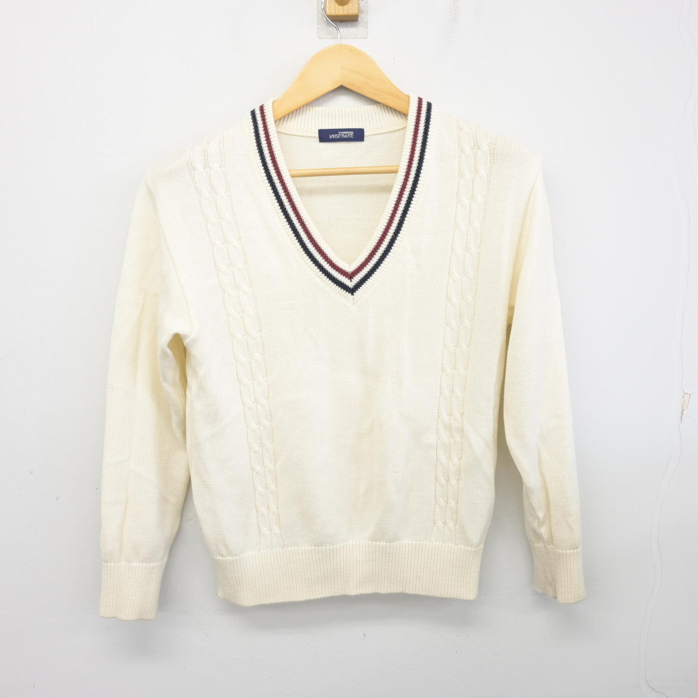 【中古】埼玉県 大宮商業高等学校 女子制服 2点 (ニット・スカート) sf097598
