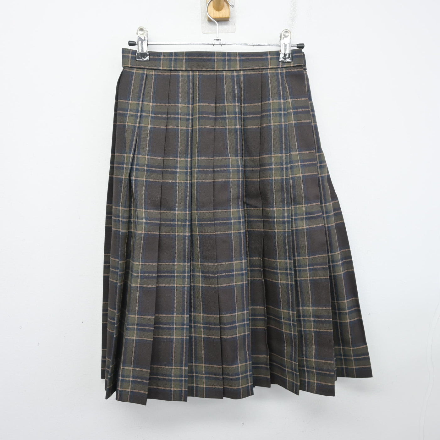 【中古】埼玉県 大宮商業高等学校 女子制服 2点 (ニット・スカート) sf097598