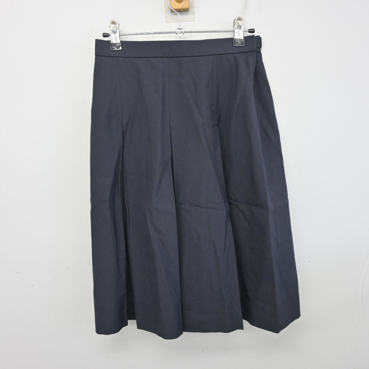 【中古】埼玉県 大宮商業高等学校 女子制服 2点 (ニットベスト・スカート) sf097599
