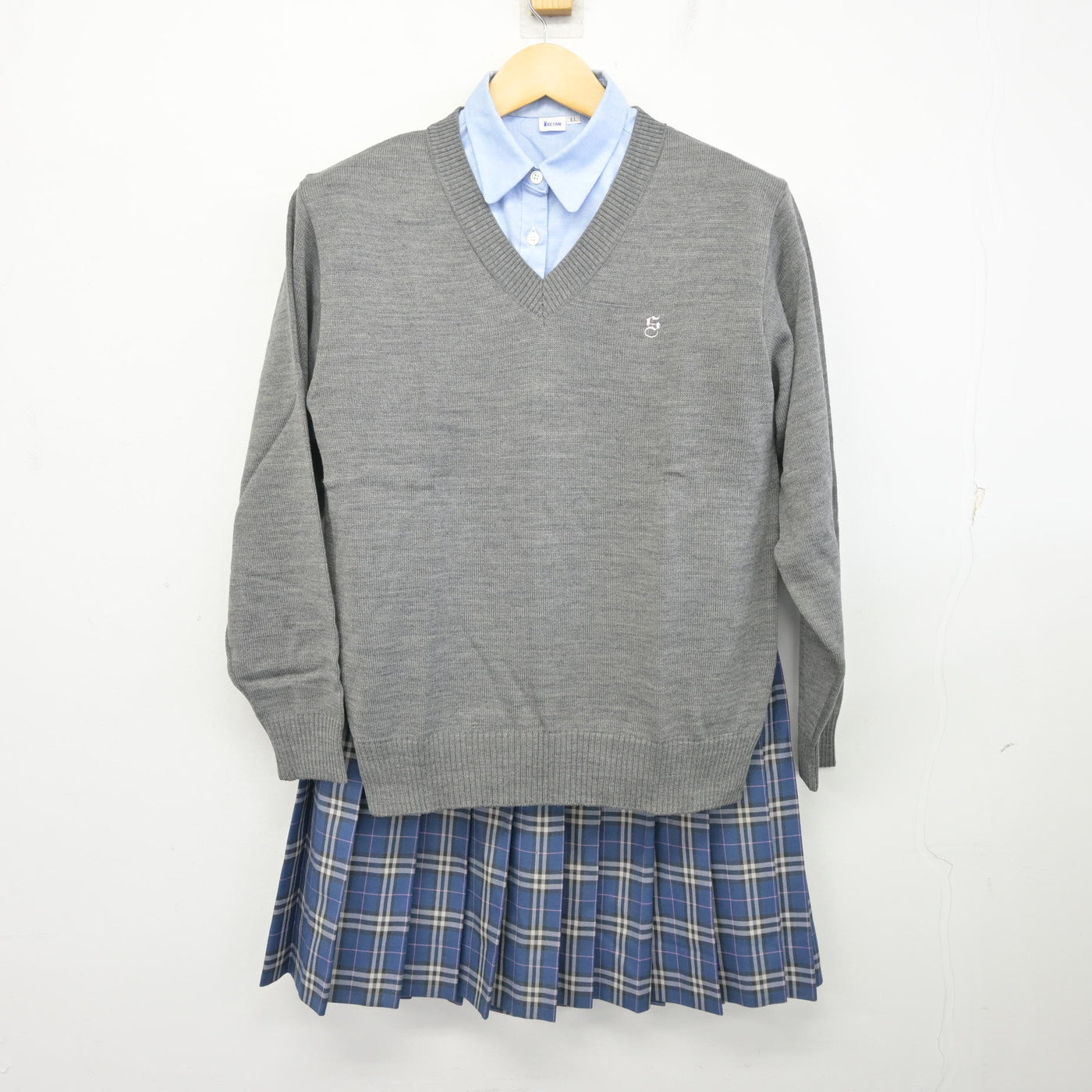 【中古】東京都 下北沢成徳高等学校 女子制服 3点 (ニット・シャツ・スカート) sf097608