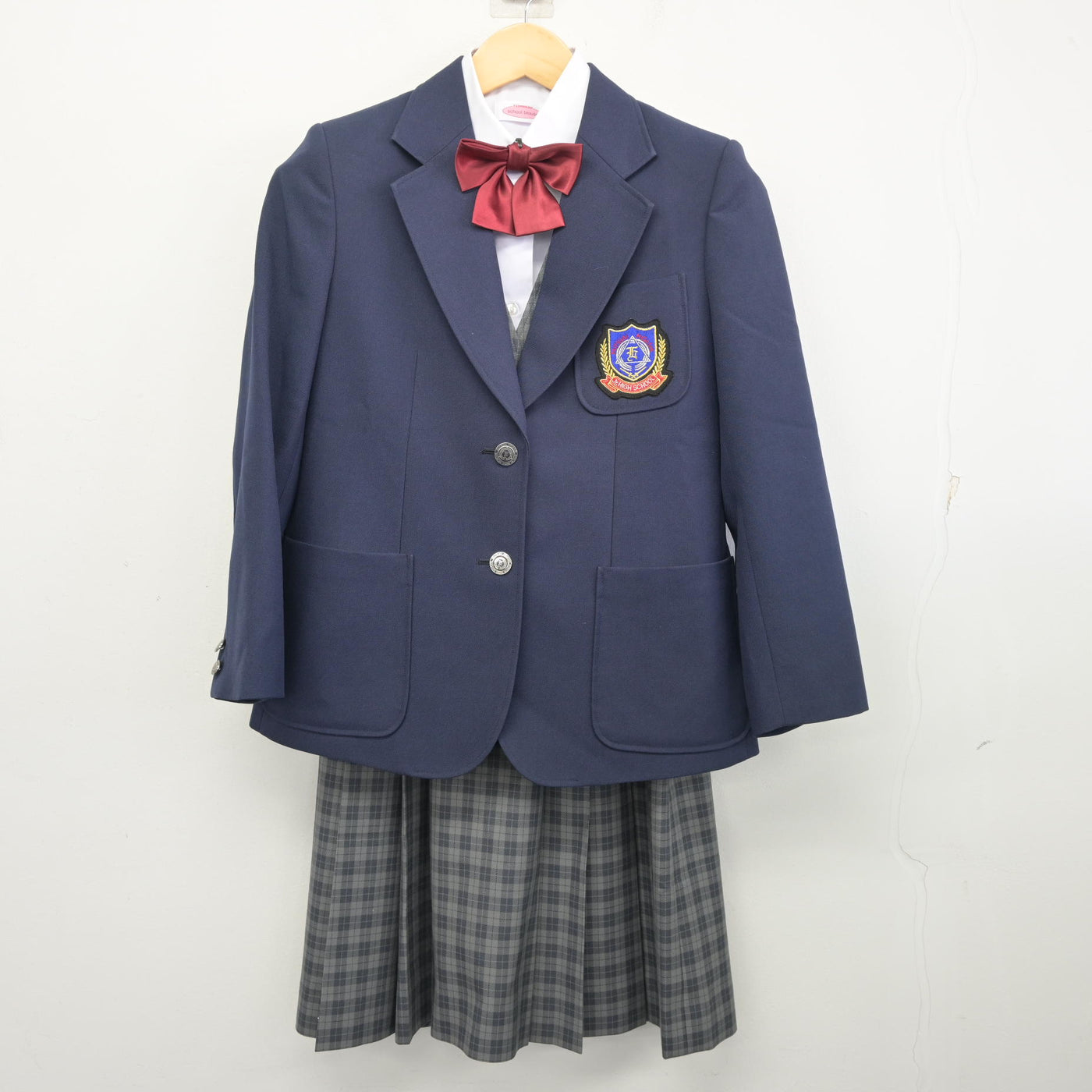 【中古】神奈川県 睦合東中学校 女子制服 5点 (ブレザー・ベスト・シャツ・スカート) sf097633