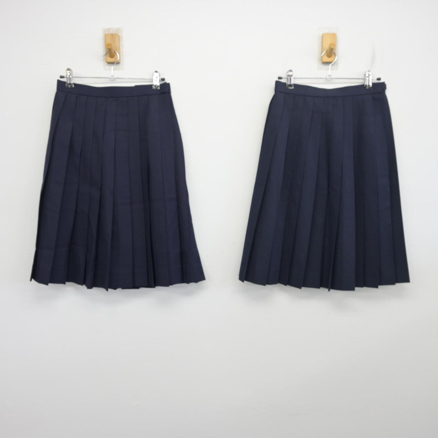 【中古】北海道 札幌東高等学校 女子制服 4点 (セーラー服・スカート) sf097670