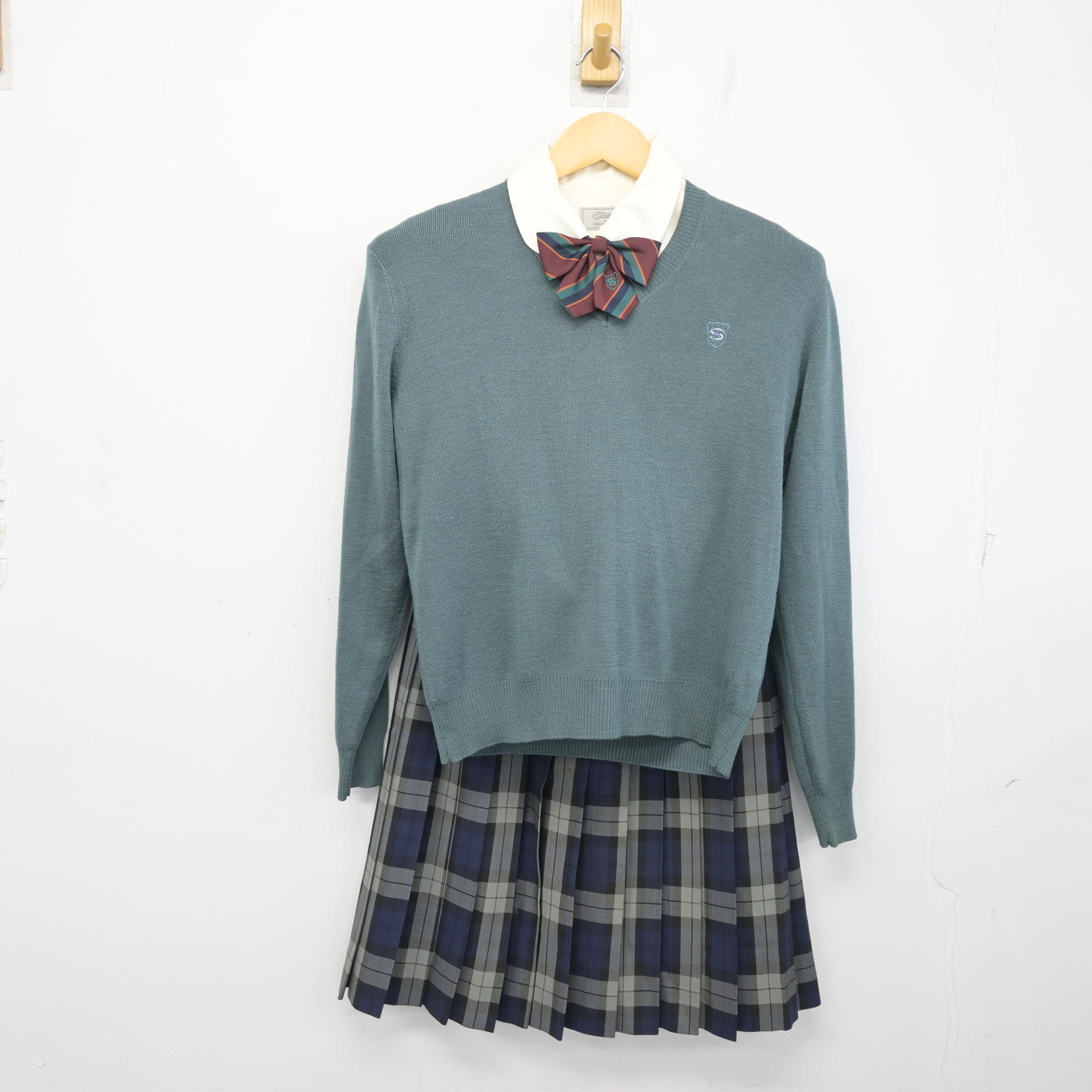【中古】福岡県 西南学院高等学校 女子制服 5点 (ブレザー・ニット・ブラウス・スカート) sf097683
