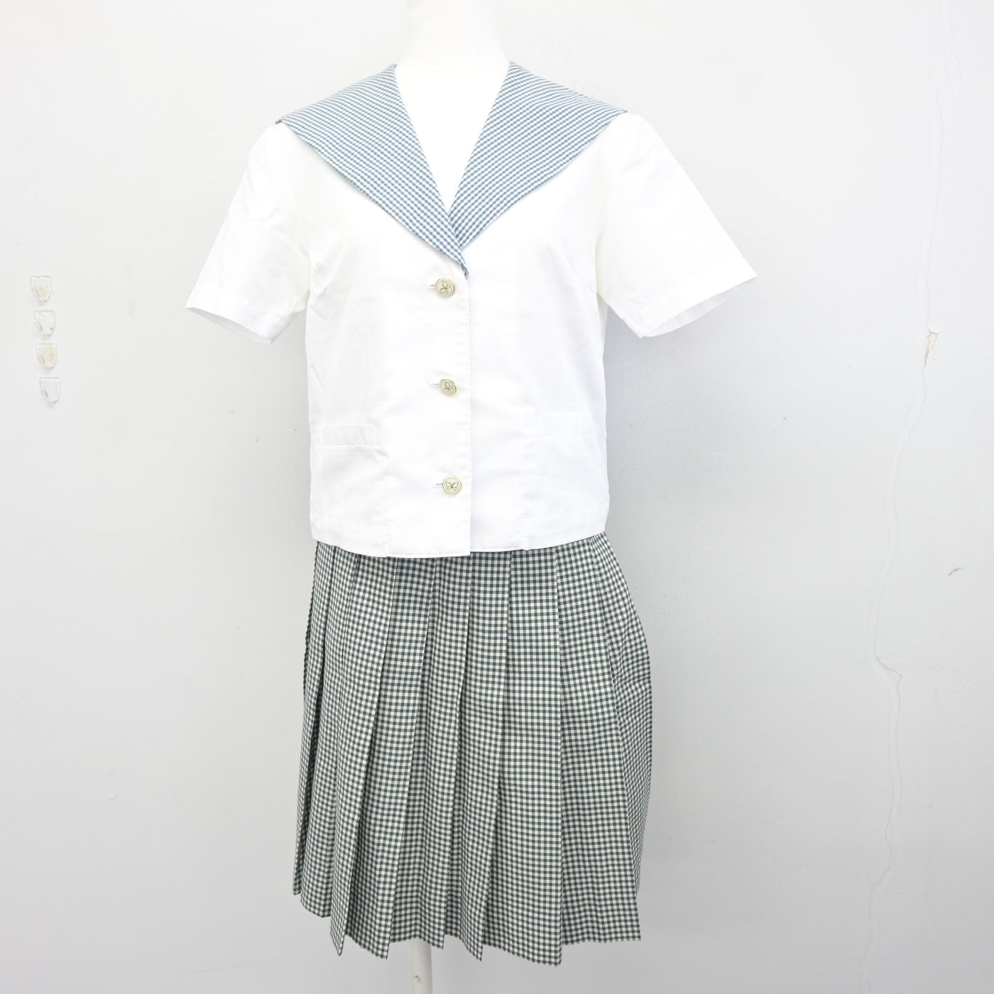 【中古】岡山県 就実高等学校 女子制服 2点 (セーラー服・スカート) sf097714