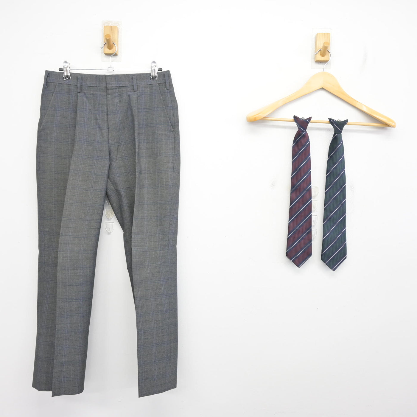 中古】東京都 三鷹市立第三中学校 男子制服 3点 (ズボン) sf097722