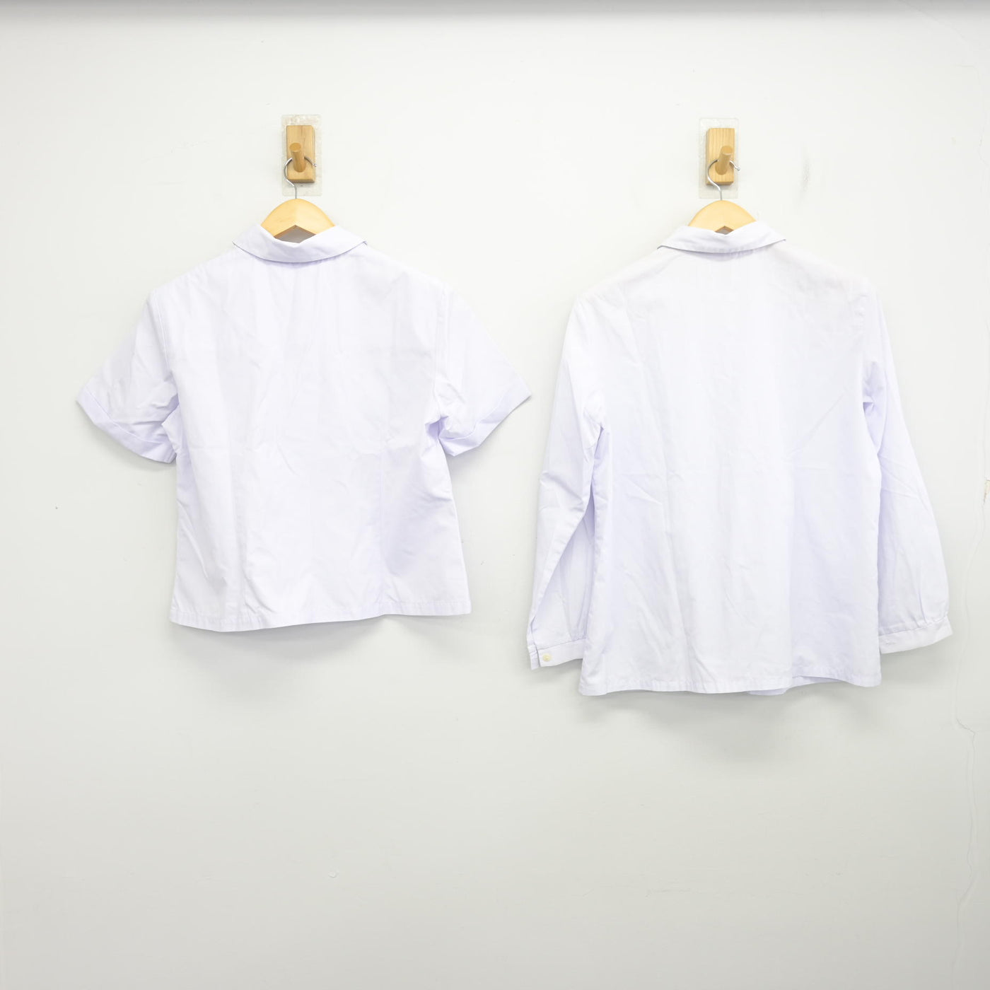 【中古】兵庫県 飾磨高等学校 女子制服 2点 (シャツ・シャツ) sf097742