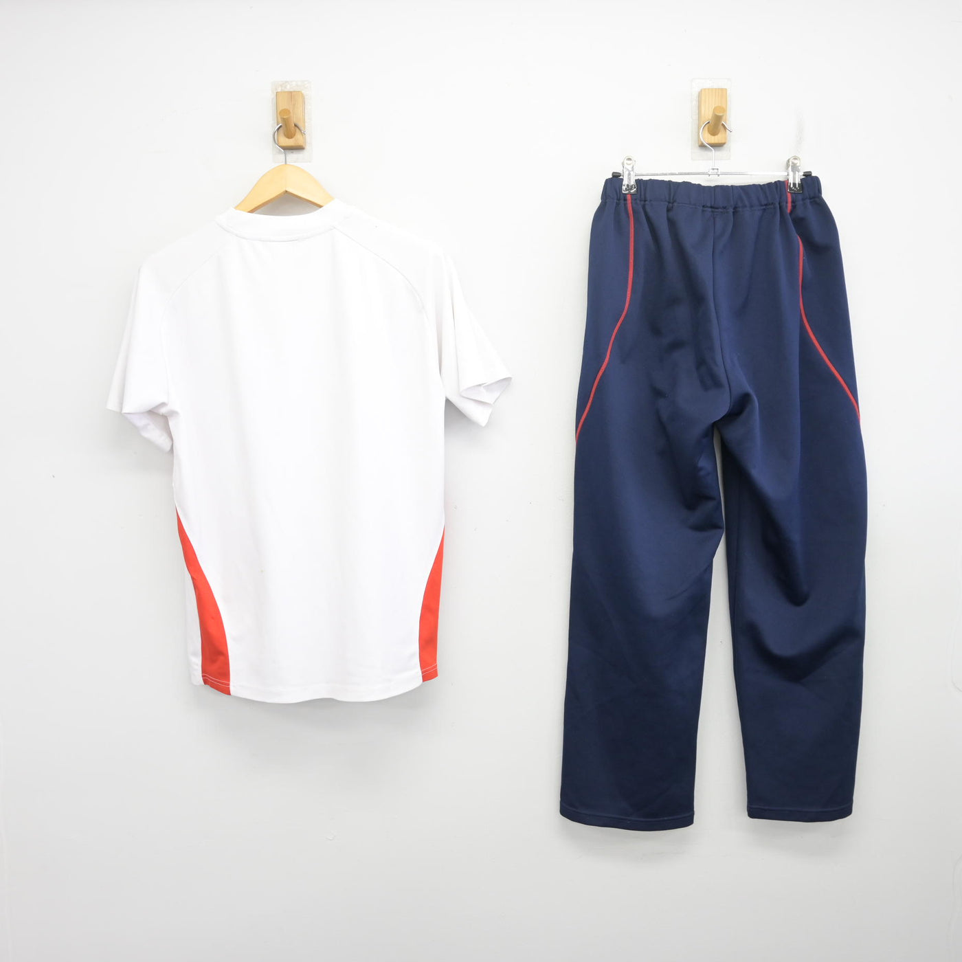 【中古】兵庫県 飾磨高等学校 女子制服 2点 (体操服 上・ジャージ 下) sf097745