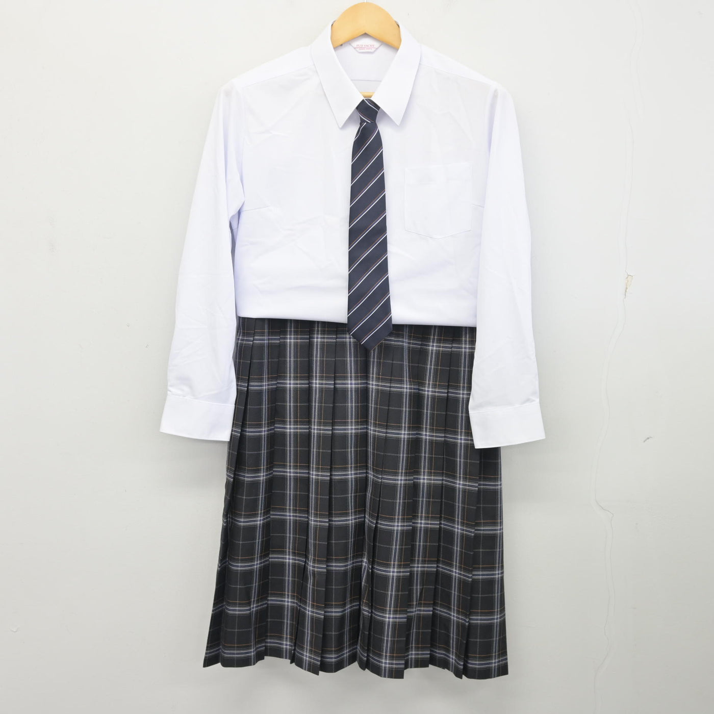 【中古】宮城県 長命ケ丘中学校 女子制服 4点 (ブレザー・シャツ・スカート) sf097747