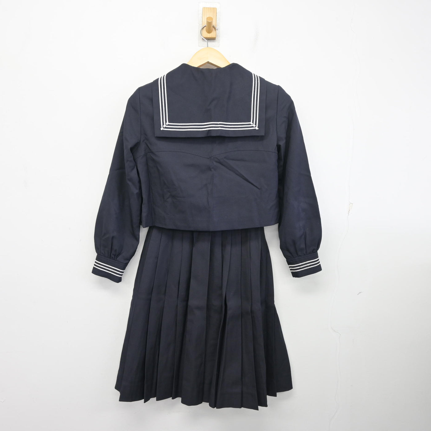【中古】東京都 豊島岡女子学園高等学校 女子制服 3点 (セーラー服・スカート) sf097770