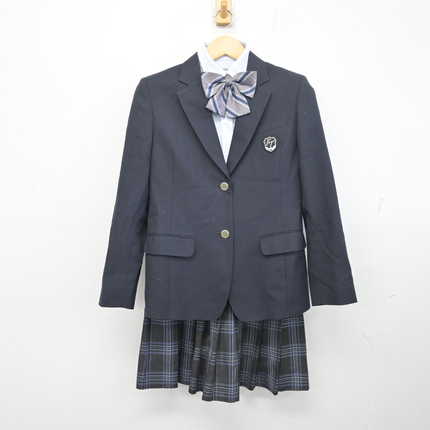 【中古】千葉県 船橋豊富高等学校 女子制服 4点 (ブレザー・シャツ・スカート) sf097782