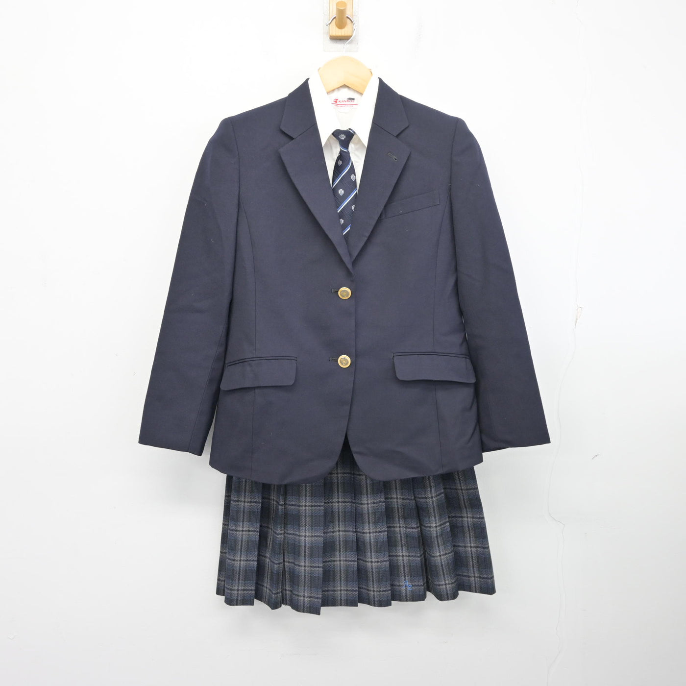 【中古】神奈川県 麻布大学附属高等学校 女子制服 4点 (ブレザー・シャツ・スカート) sf097803