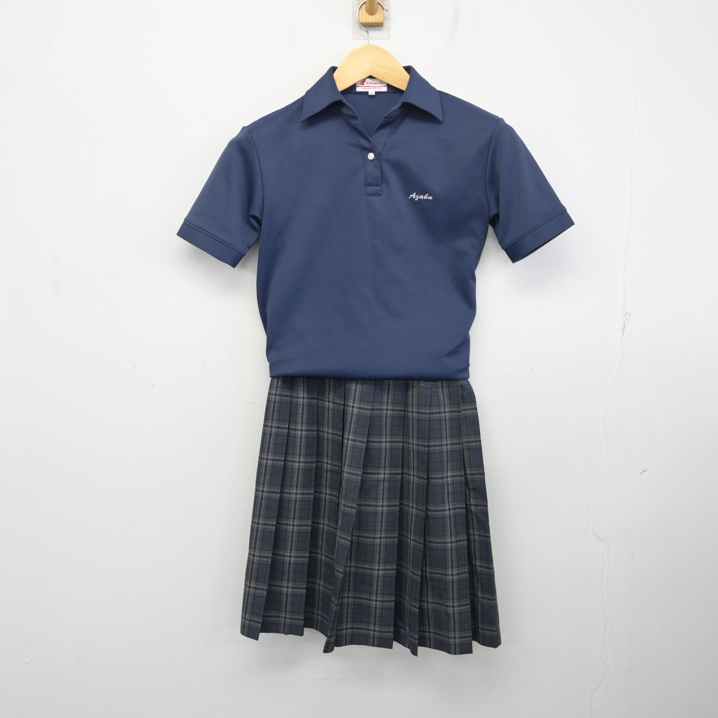 【中古】神奈川県 麻布大学附属高等学校 女子制服 3点 (シャツ・スカート) sf097804
