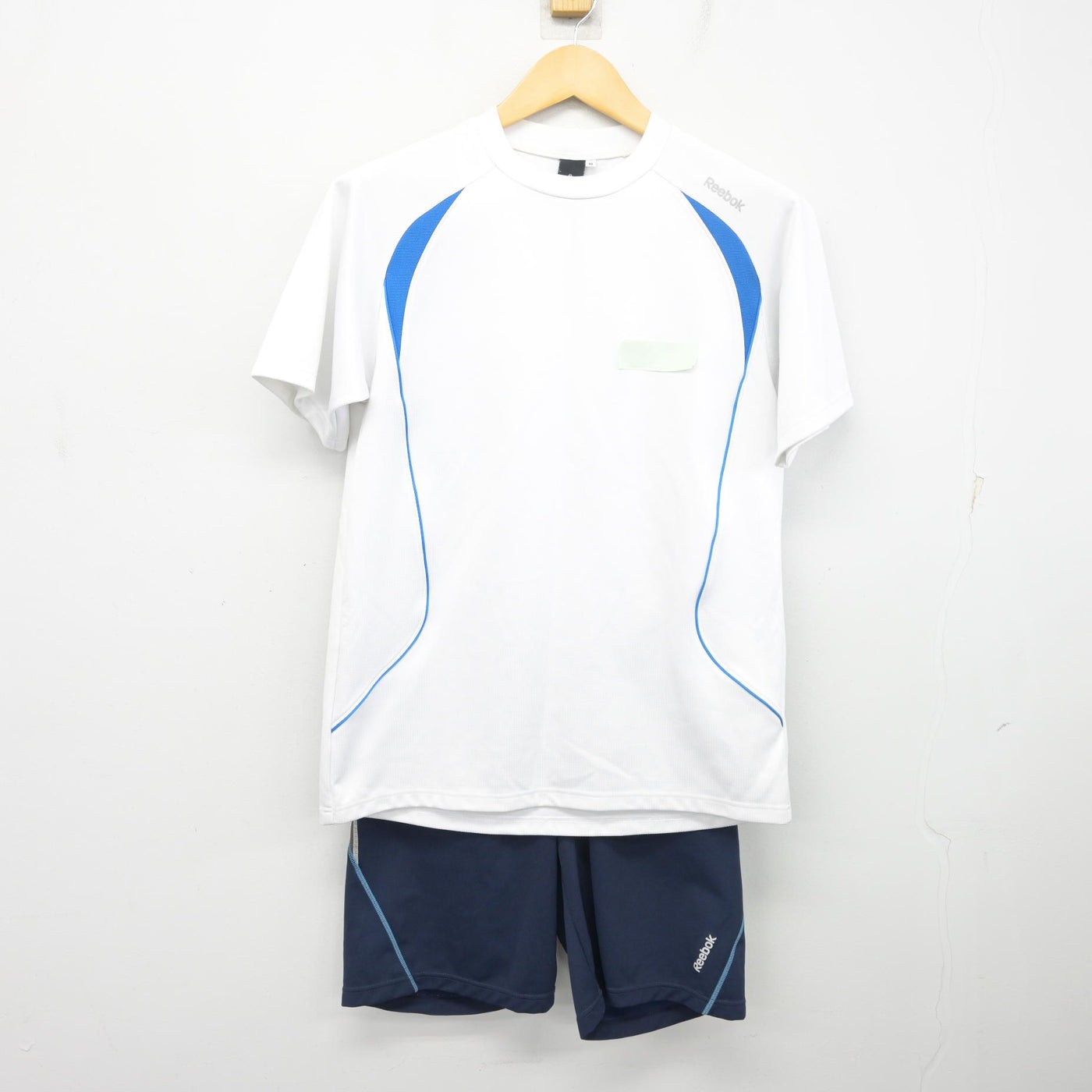 【中古】神奈川県 麻布大学附属高等学校 女子制服 2点 (体操服 上・体操服 下) sf097821