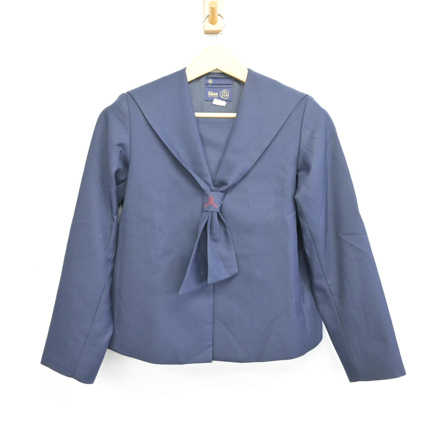 【中古】福島県 福島第四中学校 女子制服 2点 (セーラー服・スカート) sf097850