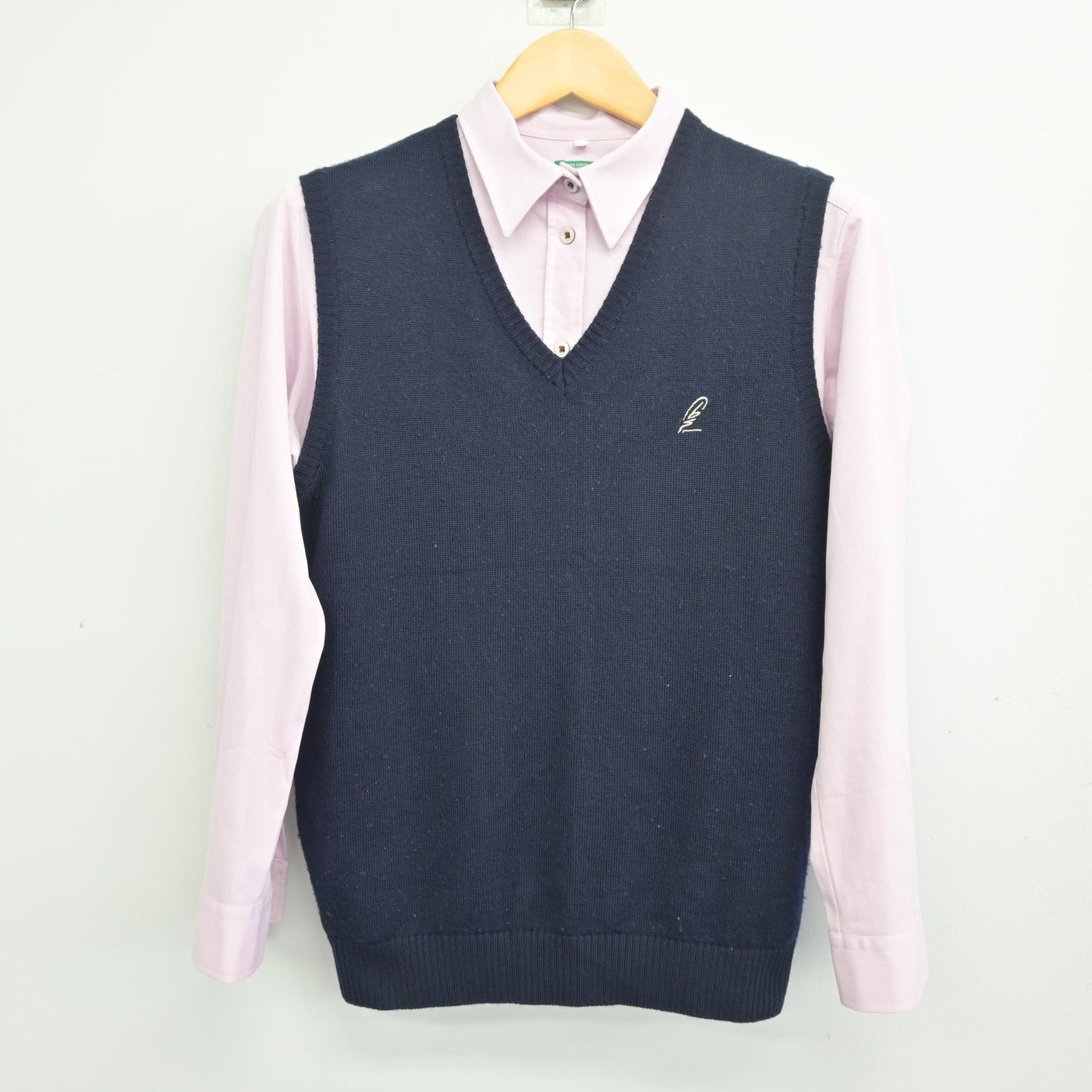 【中古】大阪府 大阪高等学校 女子制服 2点 (ニットベスト・シャツ) sf097873