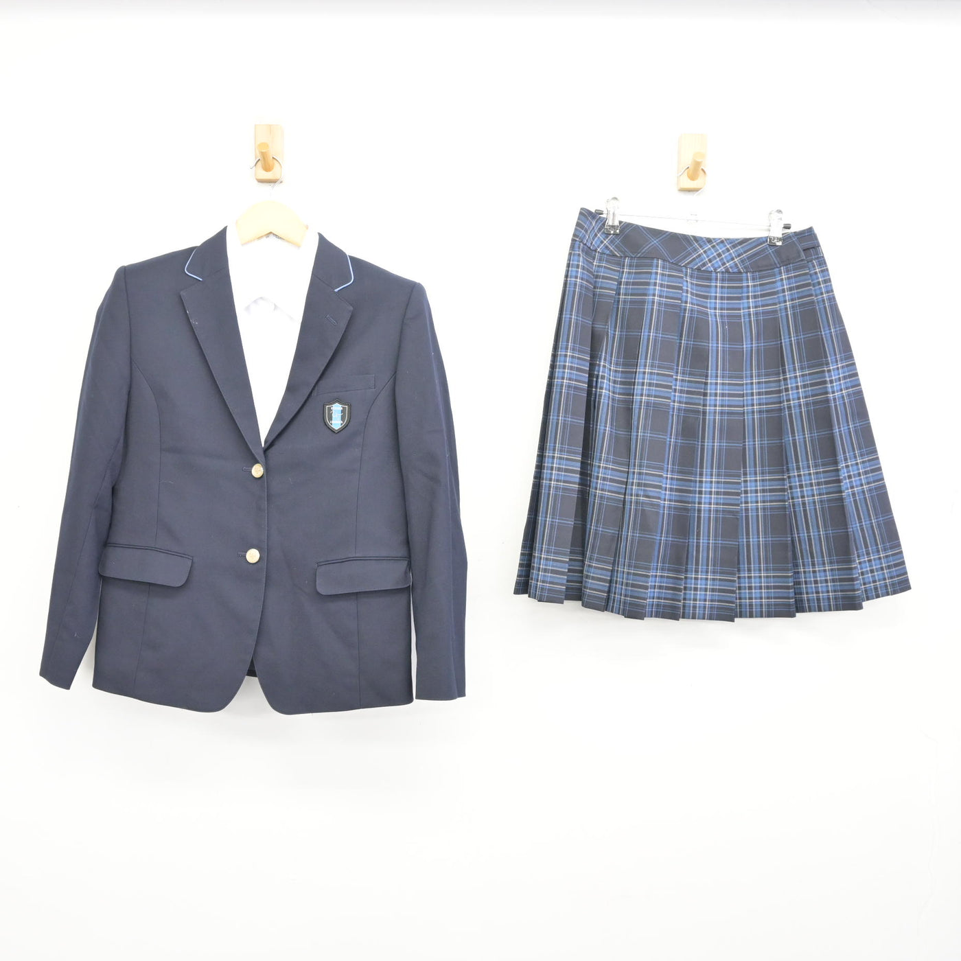 【中古】大阪府 歌島中学校 女子制服 3点 (ブレザー・シャツ・スカート) sf097878
