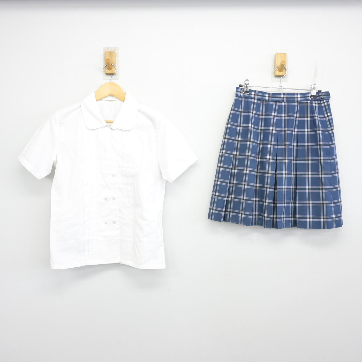 【中古】東京都 立川女子高等学校 女子制服 2点 (シャツ・スカート) sf097888