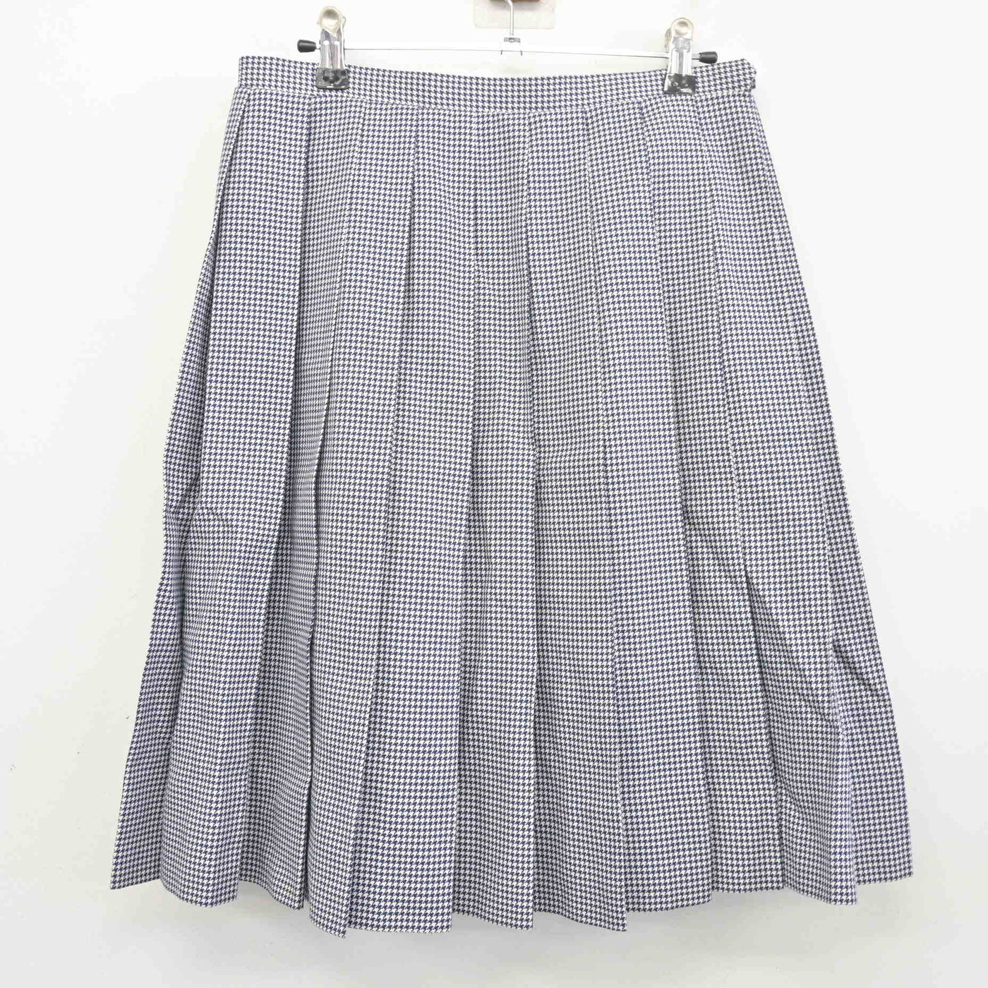 【中古】神奈川県 聖セシリア女子高等学校 女子制服 3点 (ニット・シャツ・スカート) sf097893