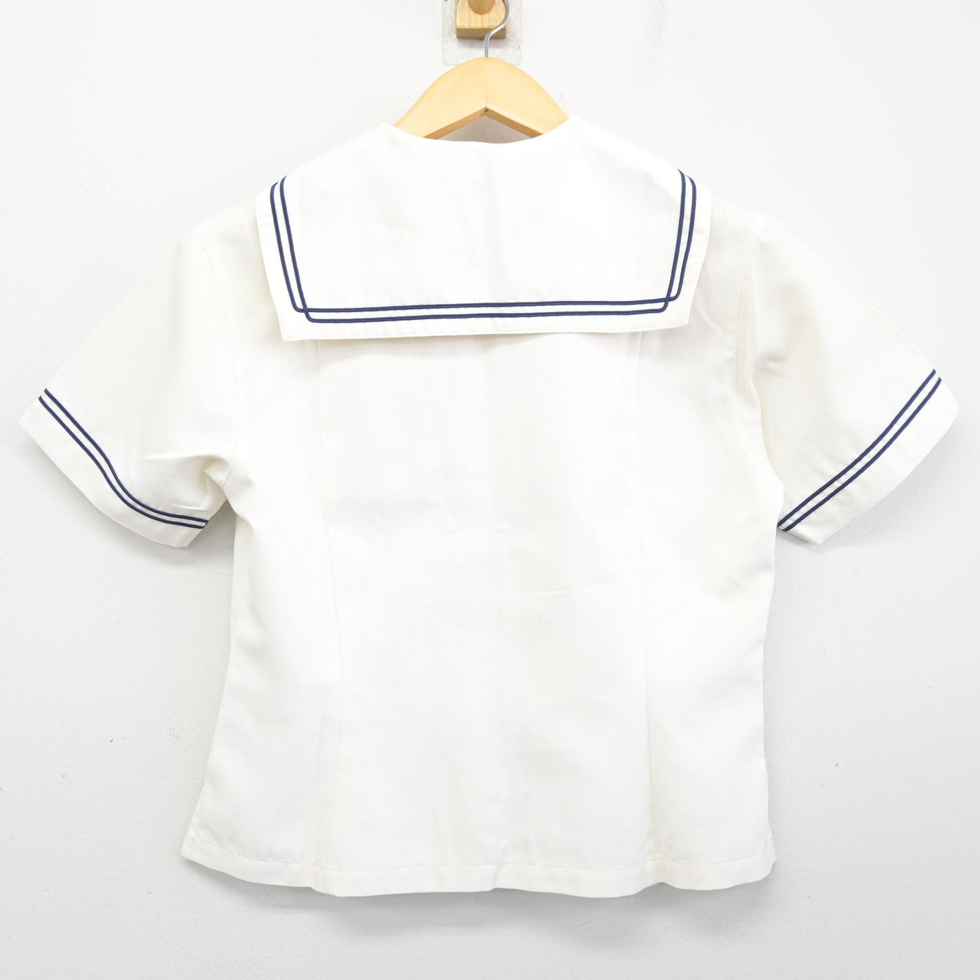 【中古】愛媛県 聖カタリナ学園高等学校 女子制服 2点 (セーラー服・スカート) sf097907