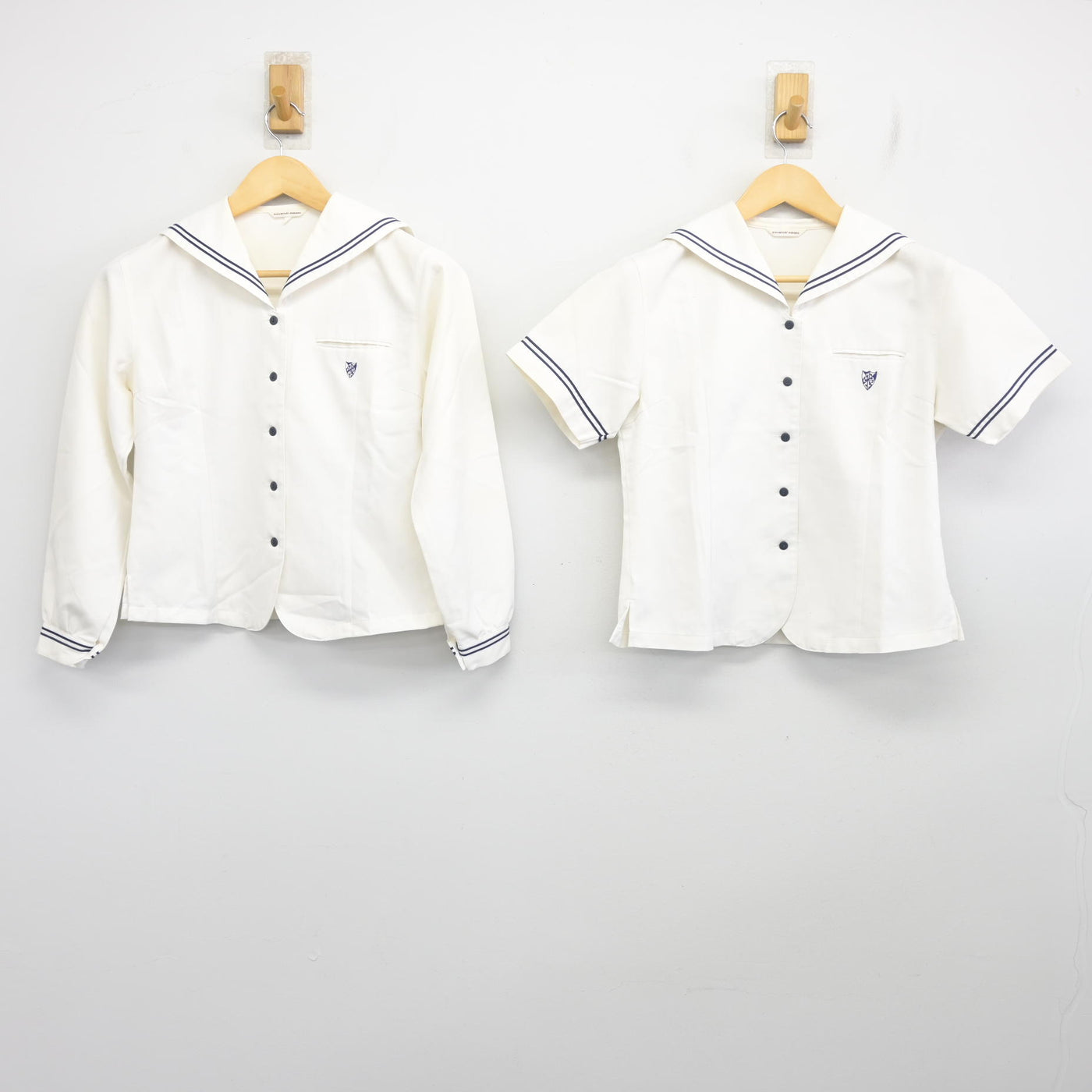 【中古】愛媛県 聖カタリナ学園高等学校 女子制服 2点 (セーラー服・セーラー服) sf097908