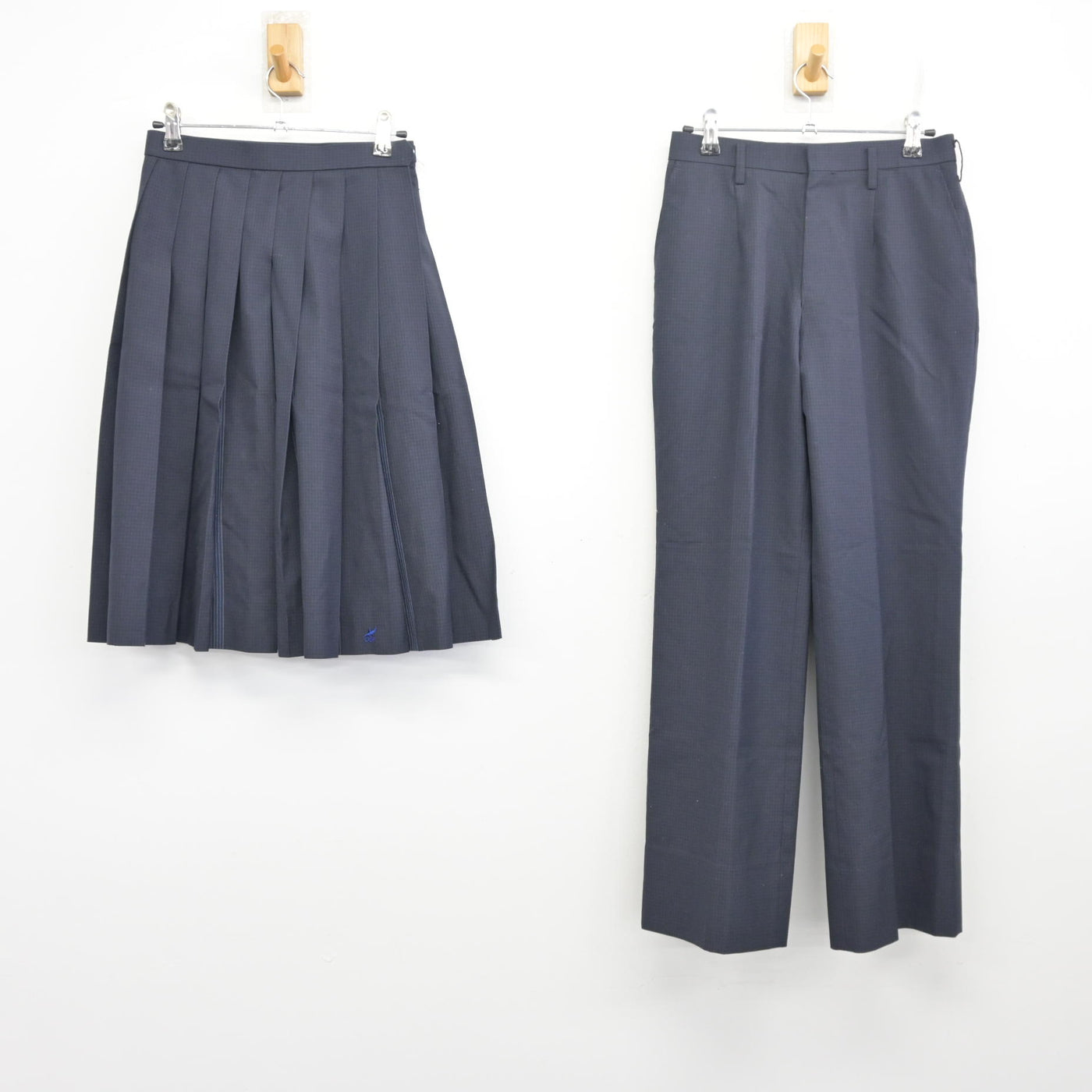 【中古】大阪府 大阪ビジネスフロンティア高等学校 女子制服 2点 (スカート・ズボン) sf097924