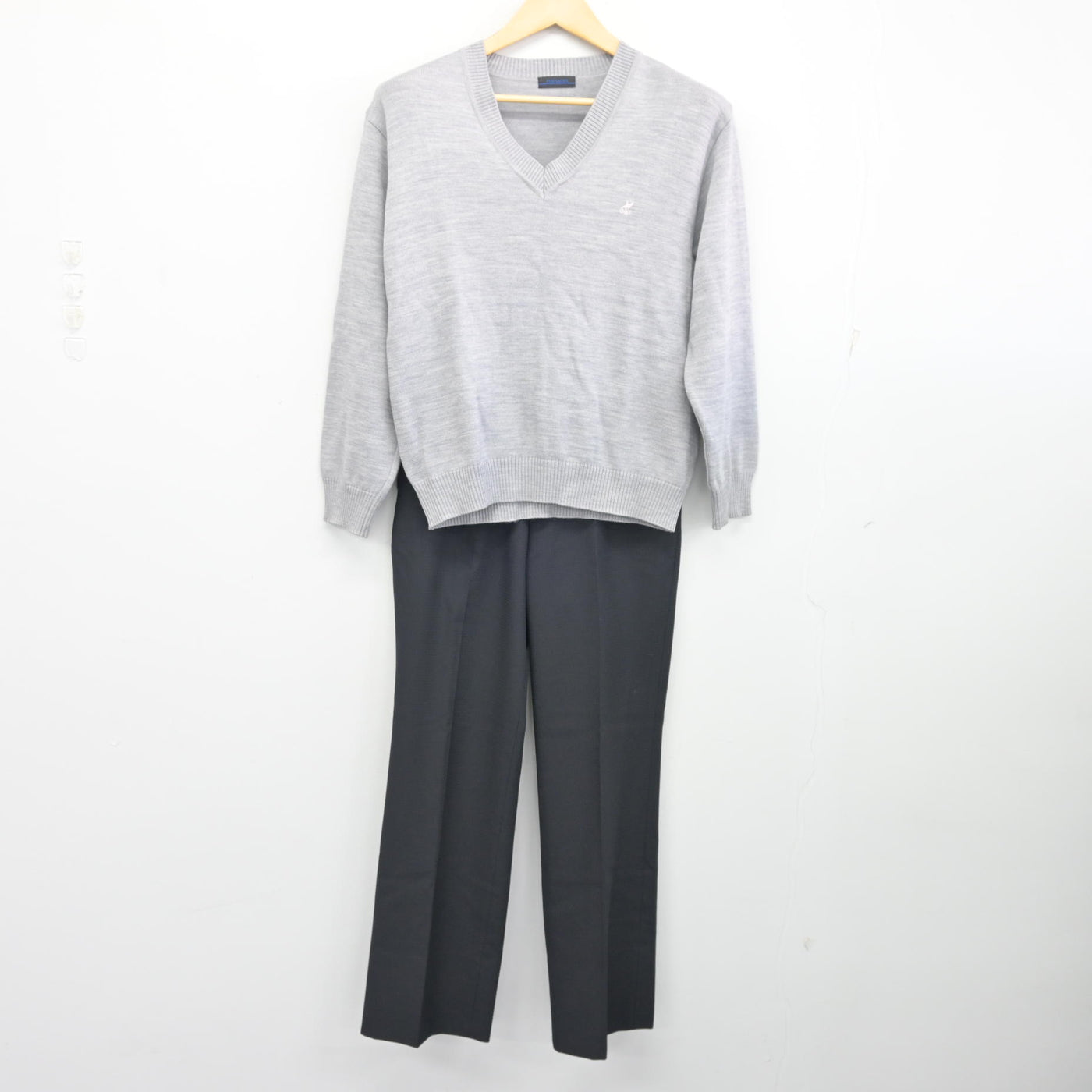 【中古】大阪府 大阪ビジネスフロンティア高等学校 女子制服 2点 (ニット・ズボン) sf097925