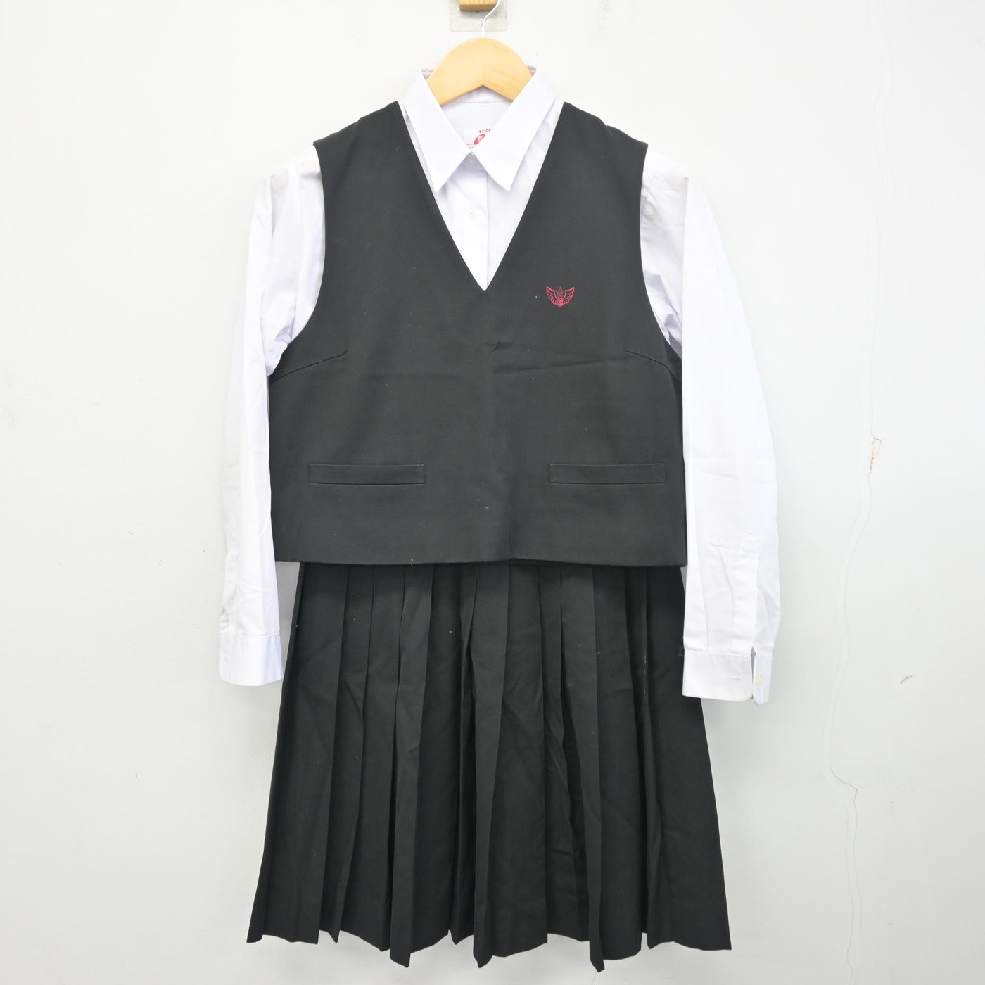 【中古】高知県 高知工業高等学校 女子制服 3点 (ベスト・シャツ・スカート) sf097952