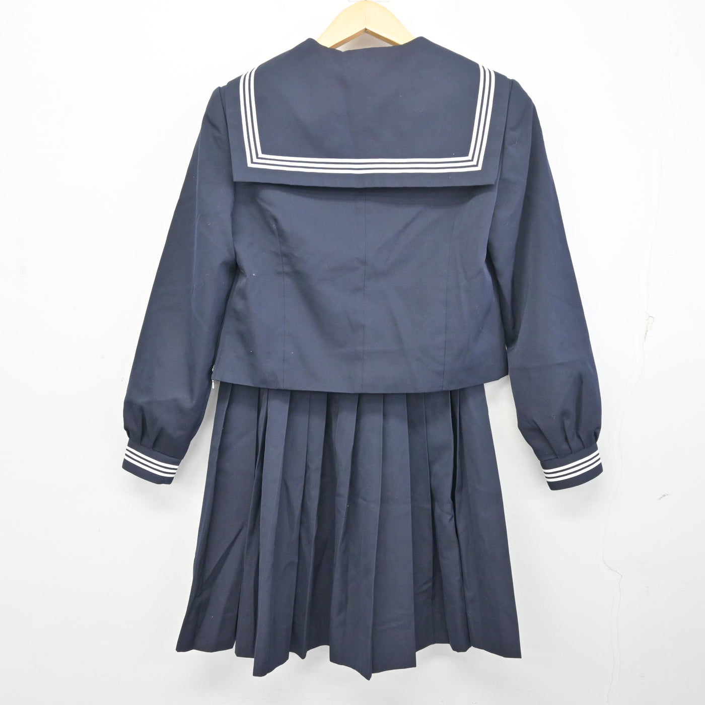 【中古】高知県 高知商業高等学校 女子制服 3点 (セーラー服・ニット・スカート) sf097955