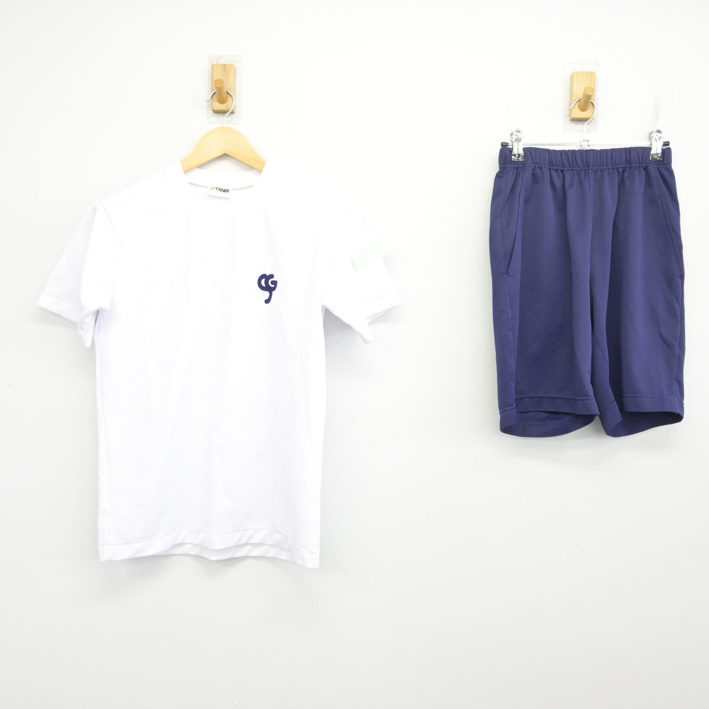 【中古】兵庫県 須磨学園高等学校 女子制服 2点 (体操服 上・体操服 下) sf097963