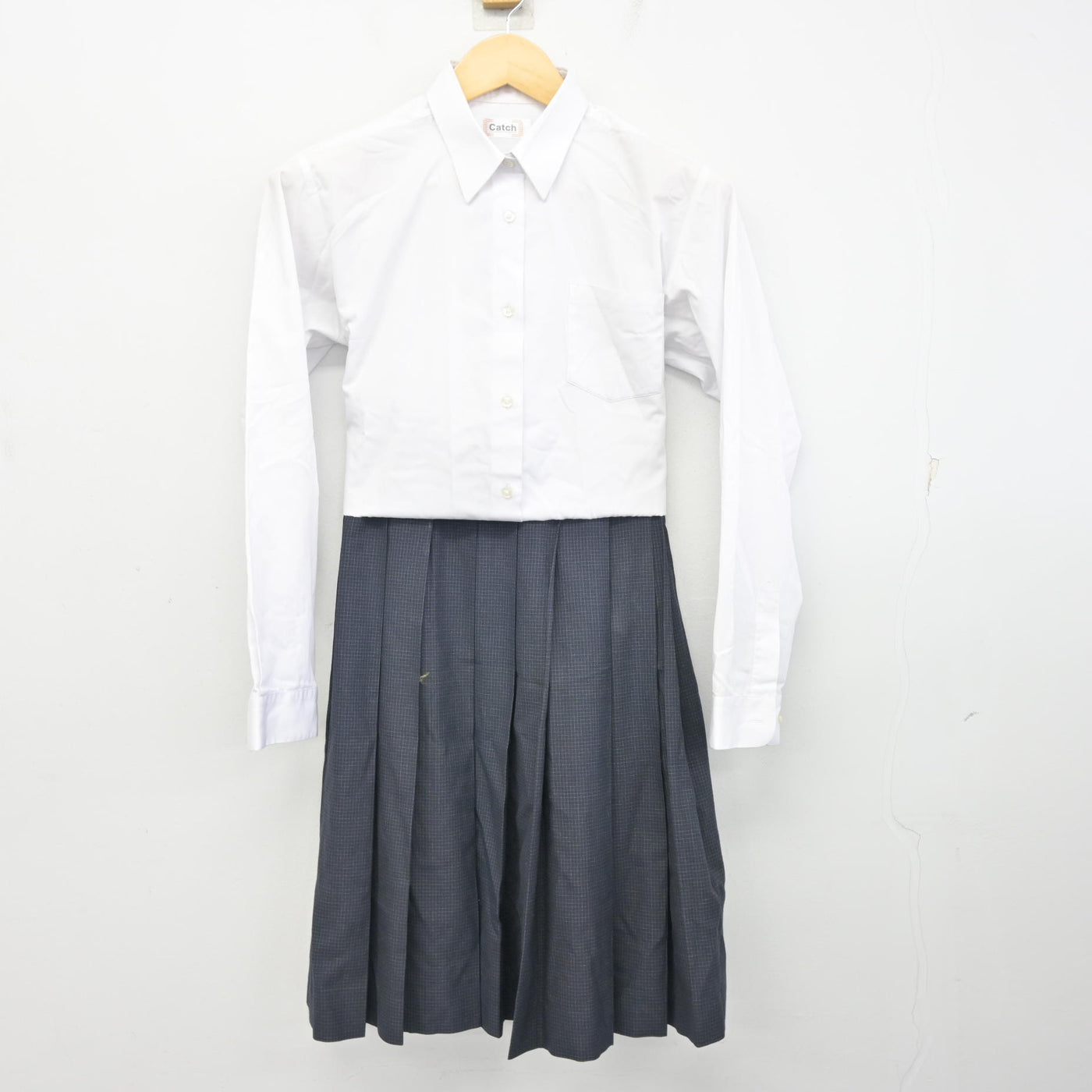 【中古】京都府 洛北高等学校 女子制服 4点 (ニット・シャツ・スカート) sf097967