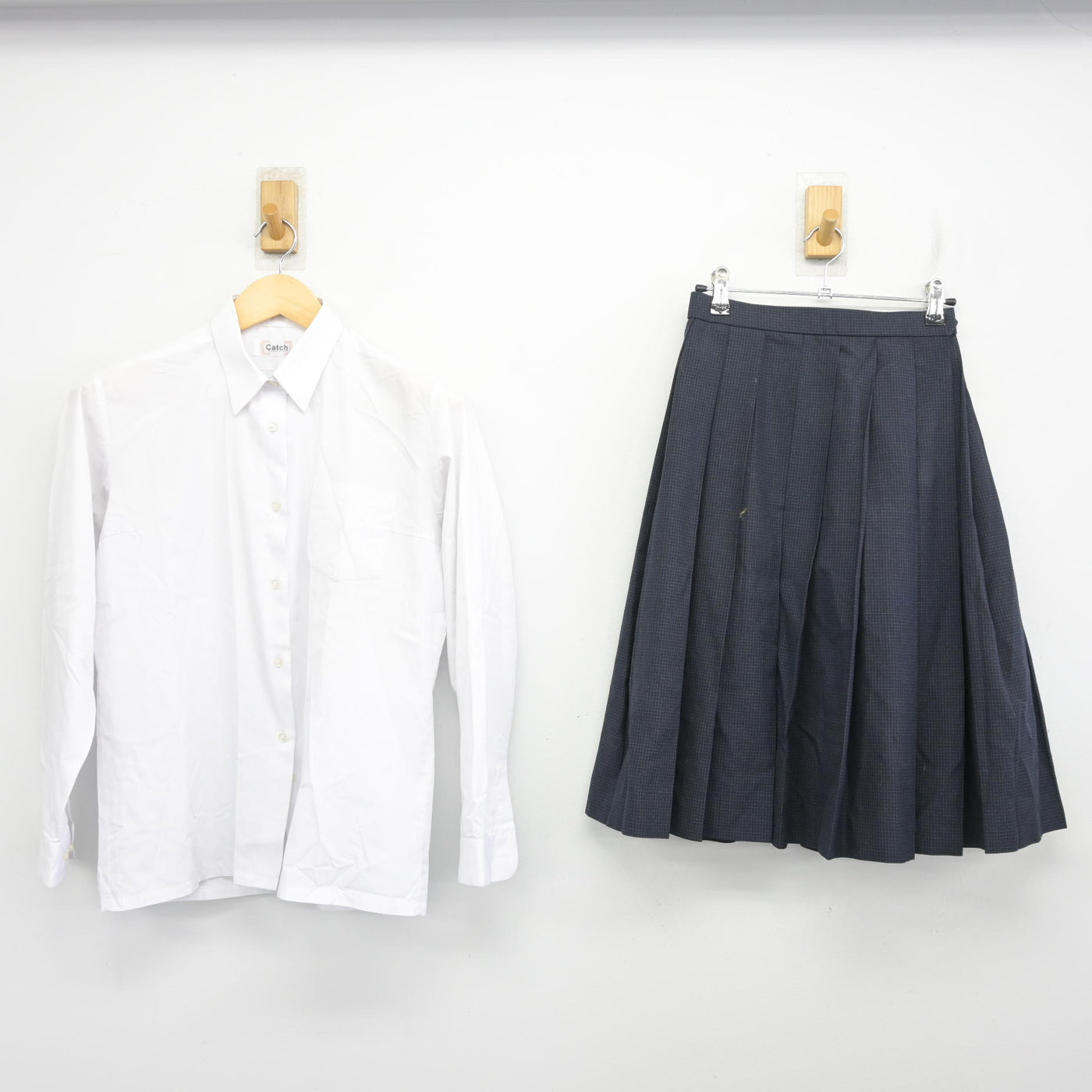 【中古】京都府 洛北高等学校 女子制服 4点 (ニット・シャツ・スカート) sf097967
