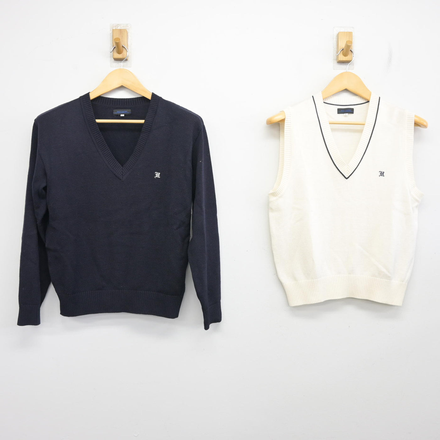 【中古】埼玉県 本庄東高等学校 女子制服 2点 (ニット・ニットベスト) sf097984