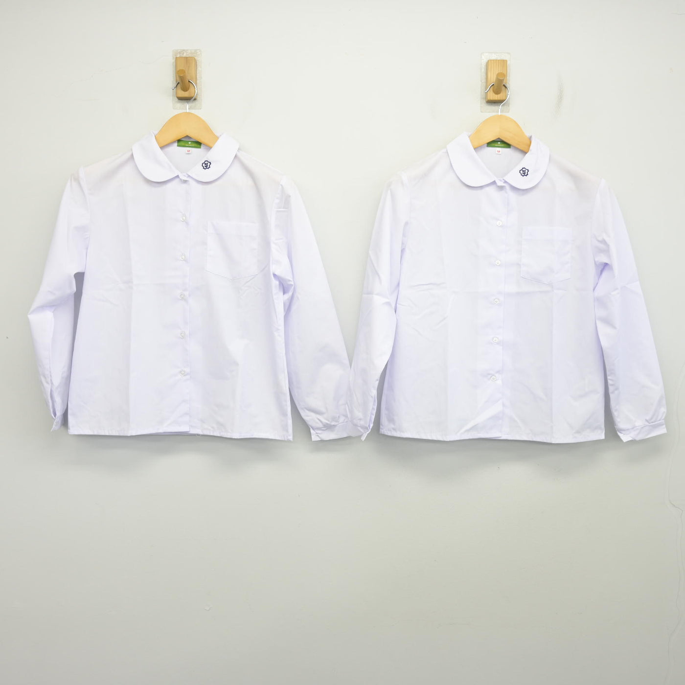 【中古】福岡県 福岡教育大学附属福岡中学校 女子制服 2点 (ブラウス) sf097988