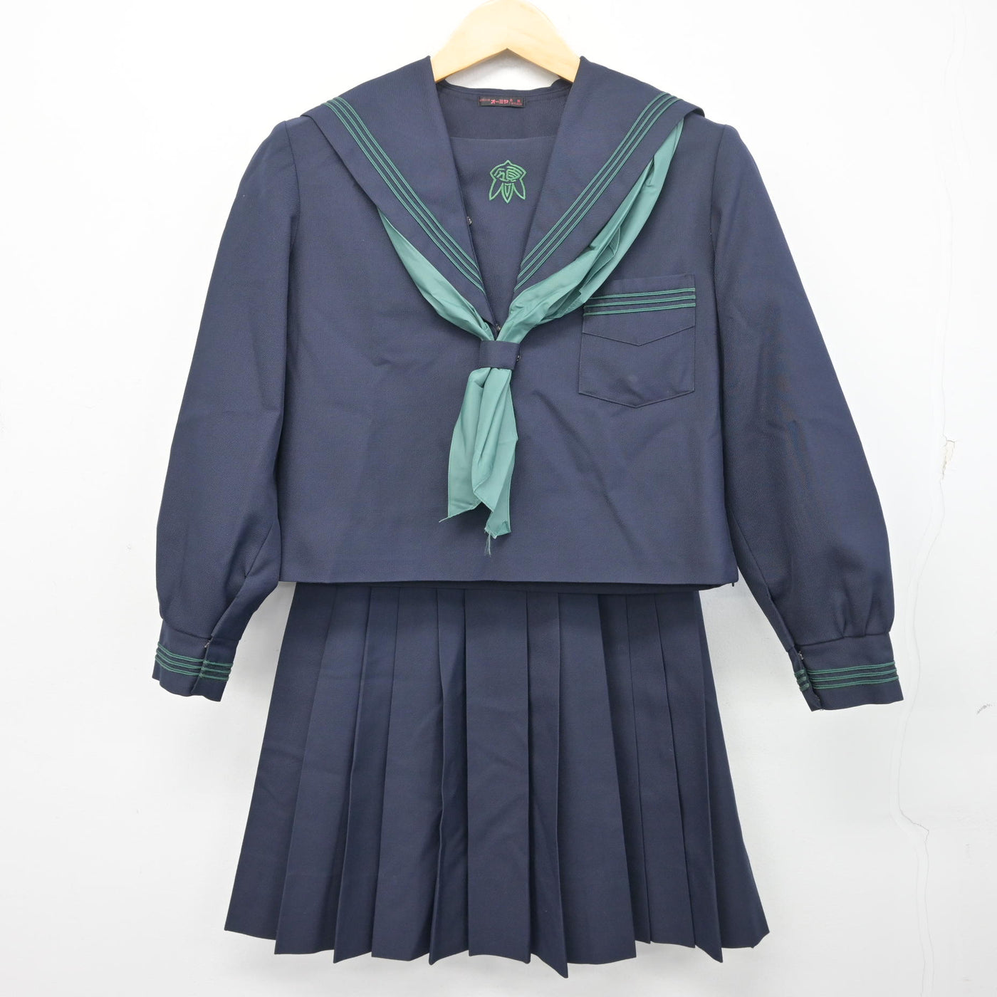 【中古】大阪府 五領中学校/旧制服 女子制服 4点 (セーラー服・スカート) sf097994
