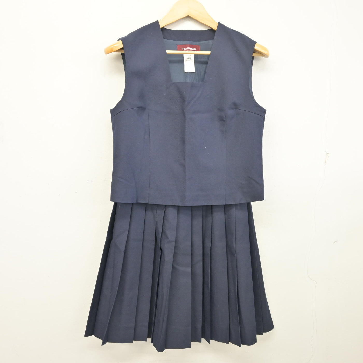 【中古】埼玉県 与野南中学校/旧制服 女子制服 3点 (ブレザー・ベスト・スカート) sf098009